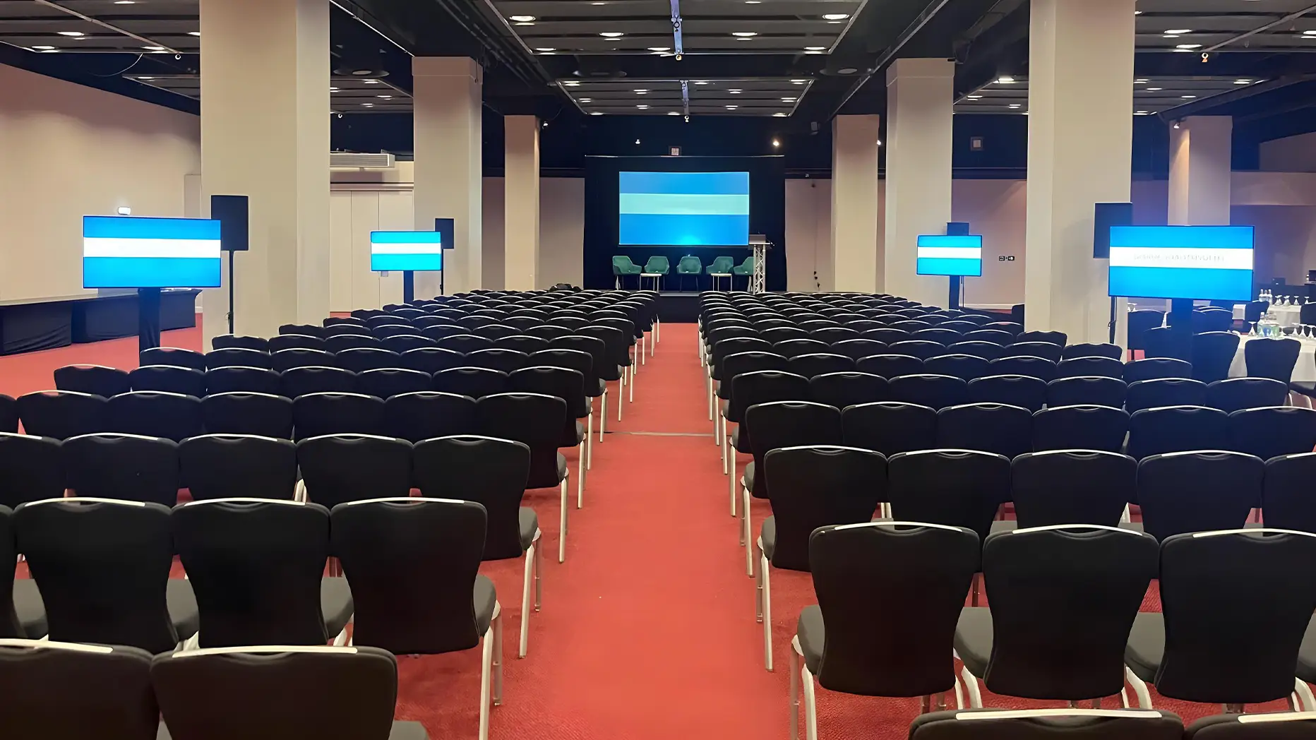 How Led Screens Can Improve Networking Experiences at Conferences