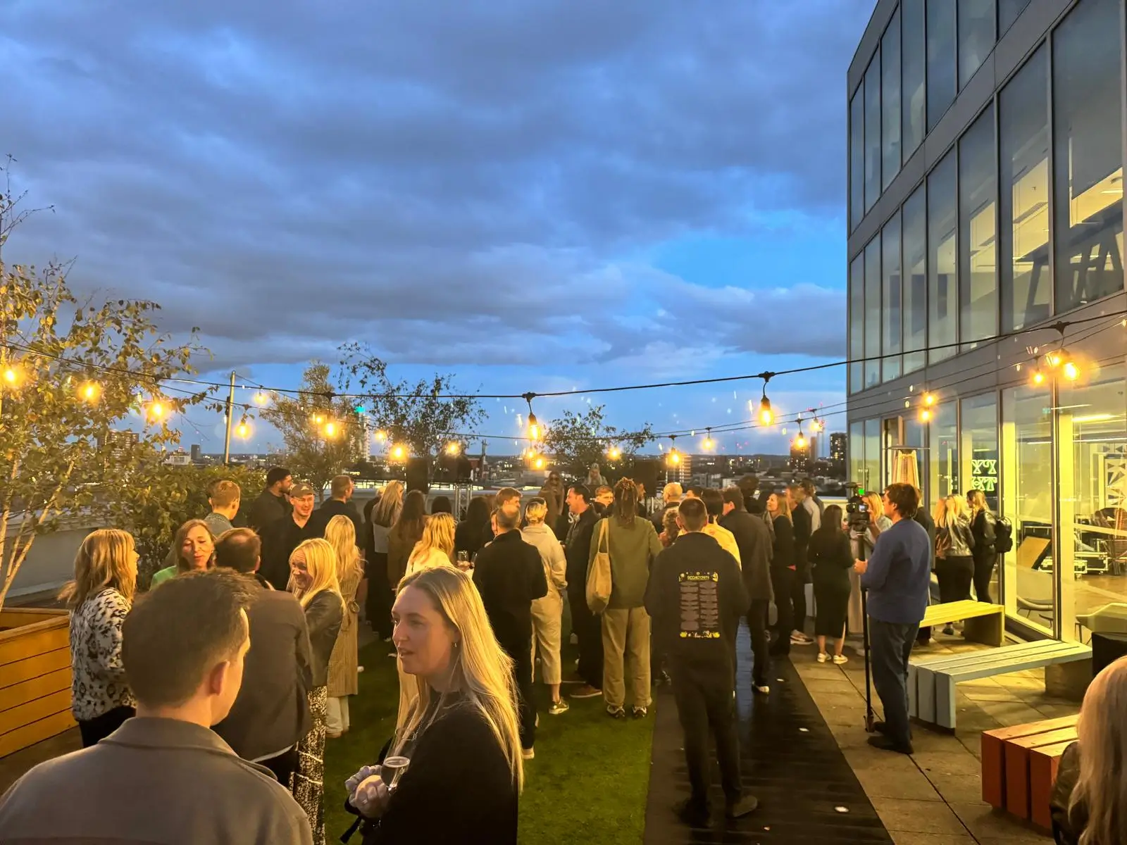 STRING LIGHT RENTAL TOP 3 REASONS WHY IT IS THE BEST USE FOR YOUR EVENT