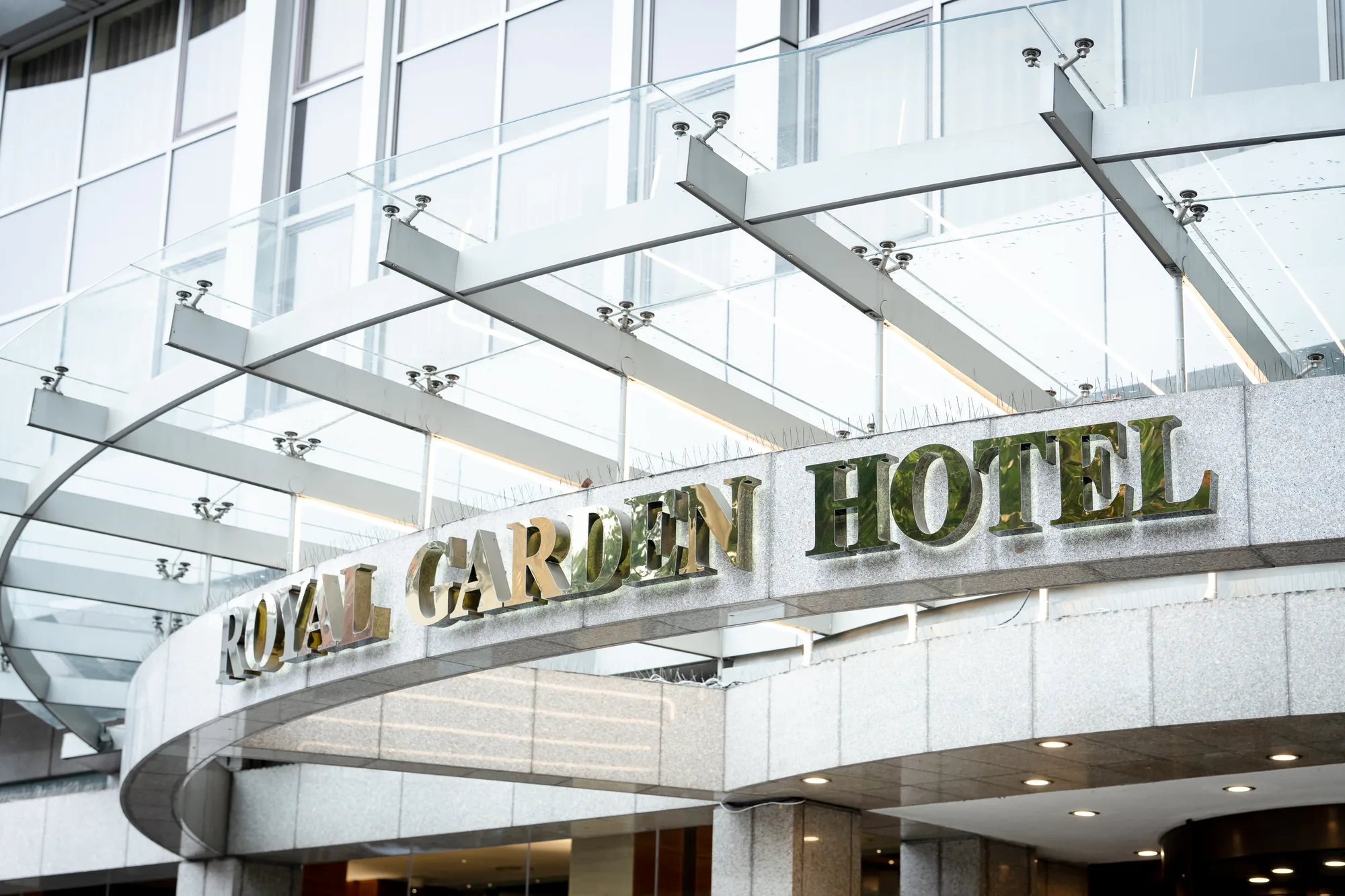 royal-garden-hotel-kensington-exterior-grc-summit-london-2026